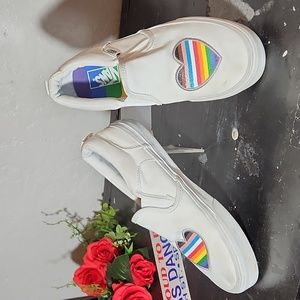 VANS Pride Heart Patch Size 3 Missy
